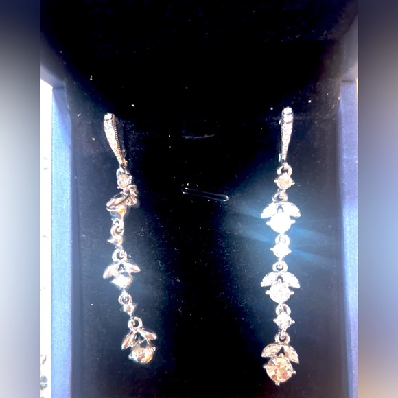 Givenchy silver earrings - Picture 2 of 2